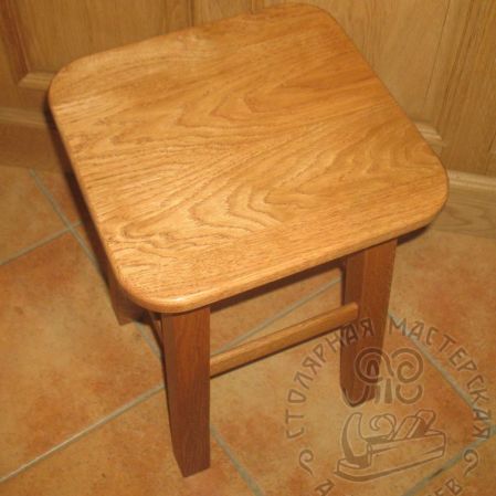 1.3 Taburet Massiv