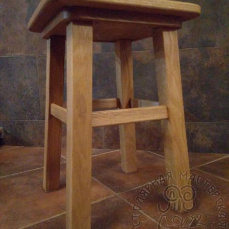 1.5 Taburet Massiv